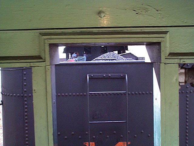 10_27_01-ebt030