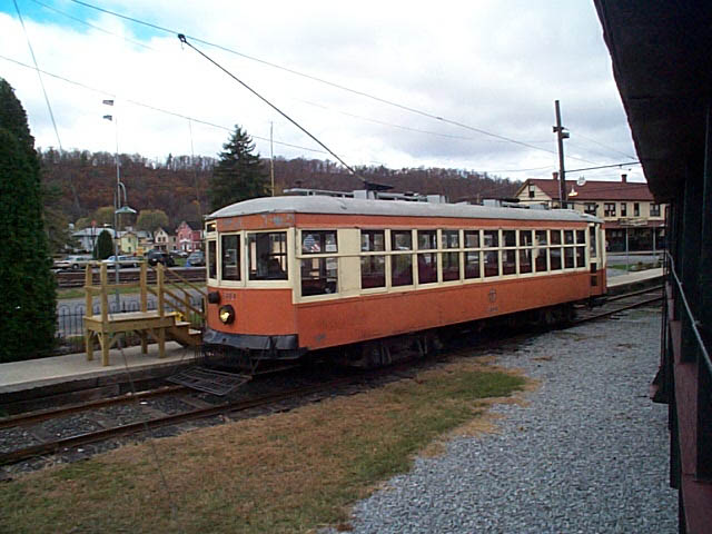 10_27_01-ebt047