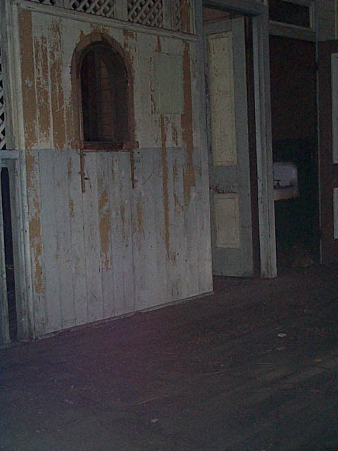 10_27_01-ebt230